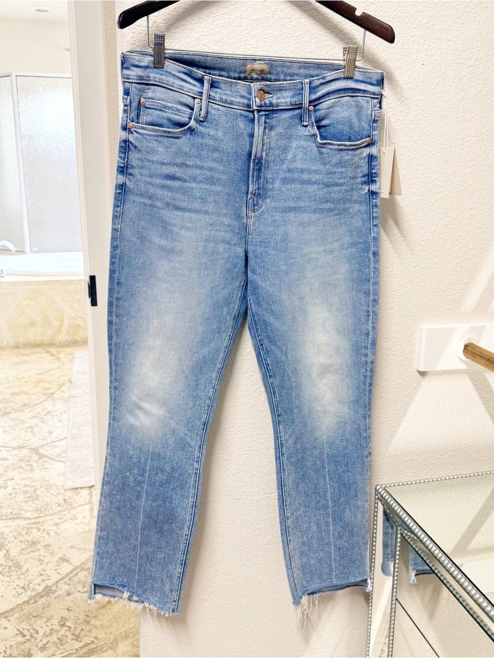 NEW MOTHER The Mid Rise Dazzler Ankle Step Fray Jeans Ropin’ N’ Ridin’ 33 NWT - Picture 2 of 11